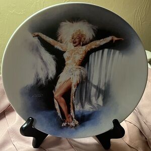 🔥1992 Marilyn Monroe “There’s No Business Like Show Business” Decorative Plate🔥